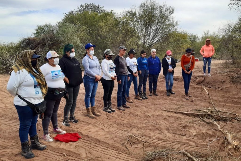 Guerreras Sonora buscan fosas clandestinas pese a las condiciones adversas