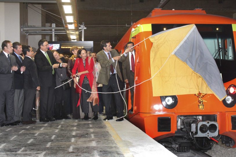 Línea 12 del Metro cronología de un proyecto irregular y deficiente