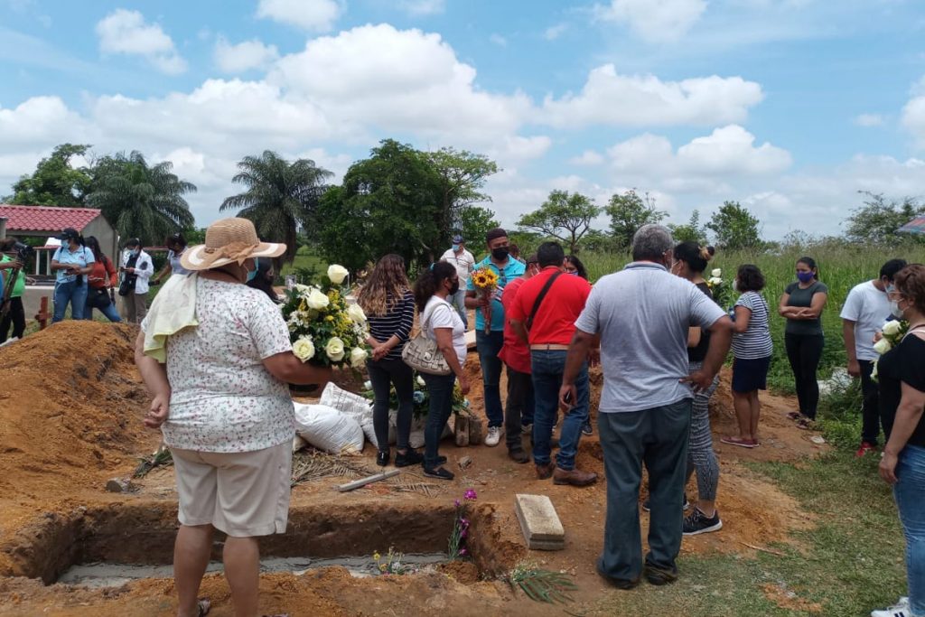 Amigos y familiares se despidieron de José Eduardo, veracruzano que falleció en Mérida