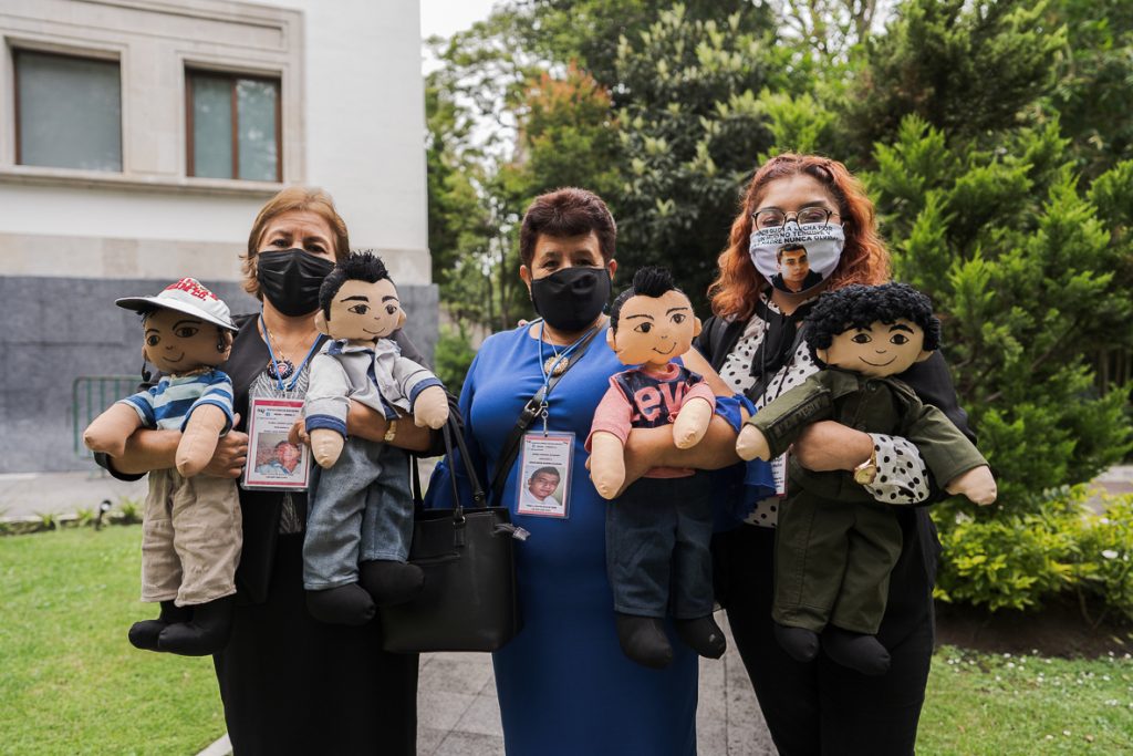 Los “muñecos sanadores” de las buscadoras de desaparecidos: construir memoria para alcanzar justicia