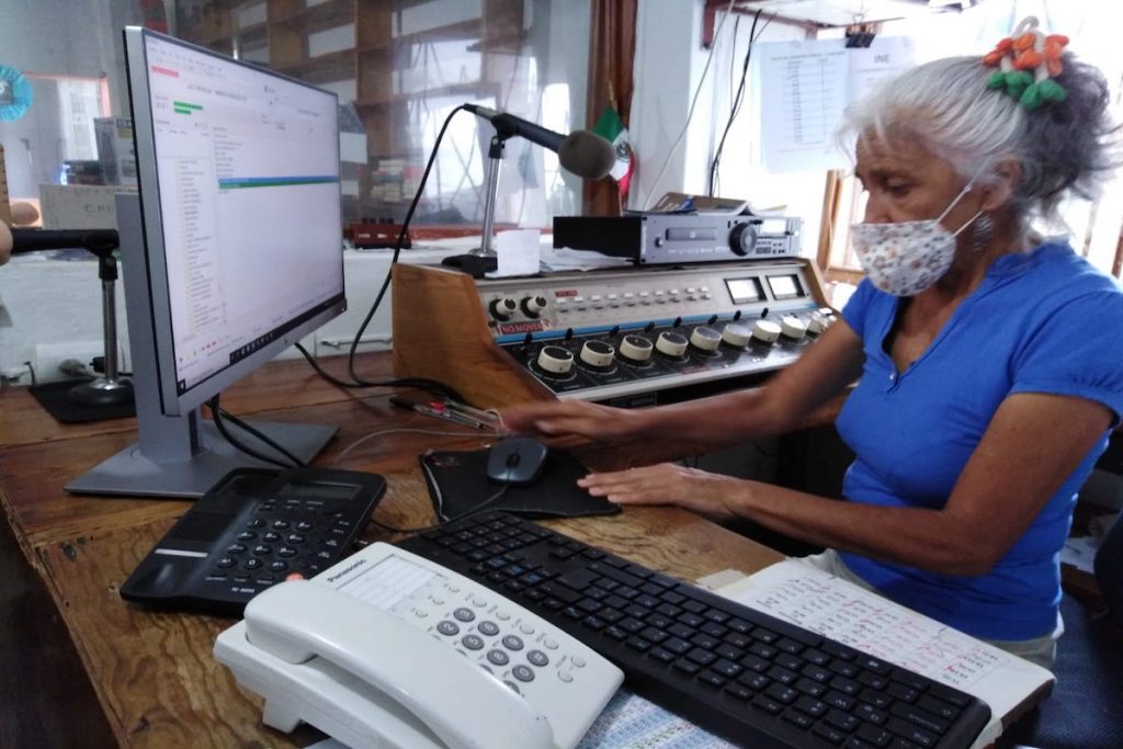 Apagan micrófonos de radios comunitarias