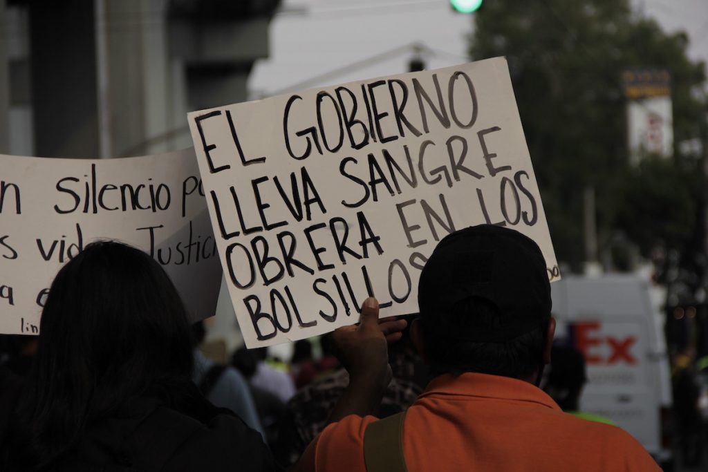 A un año del desplome de la Línea 12, manifestación sobre avenida Tláhuac