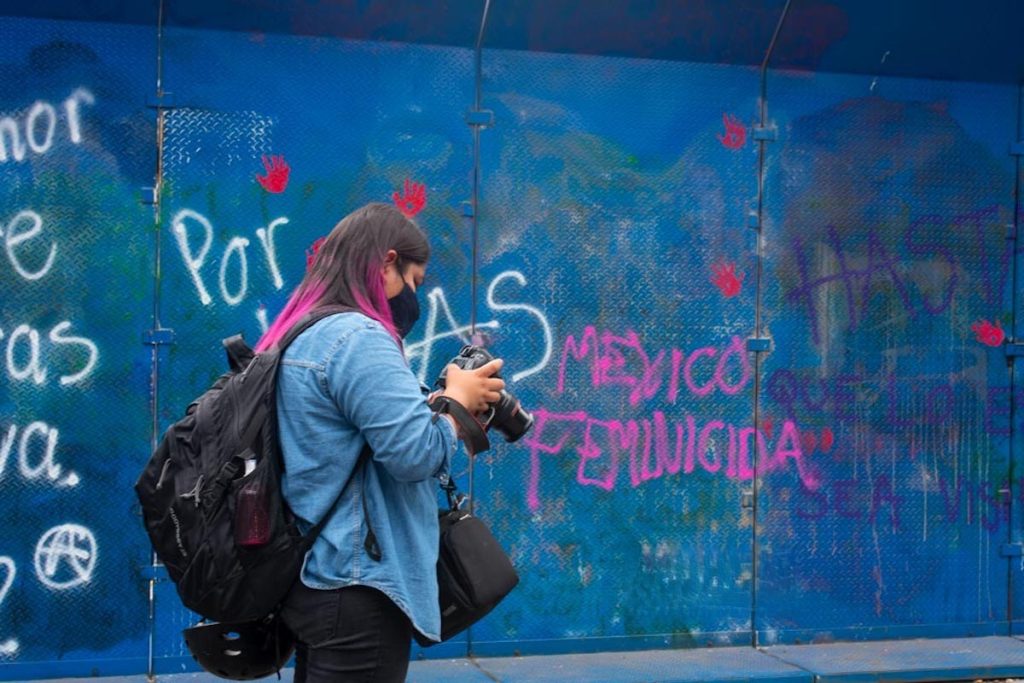 periferia de la Ciudad de México, movimiento feminista, fotógrafas mexicanas