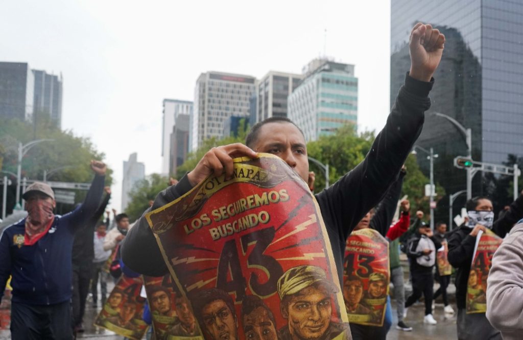 10 años después, Ayotzinapa sigue en las calles