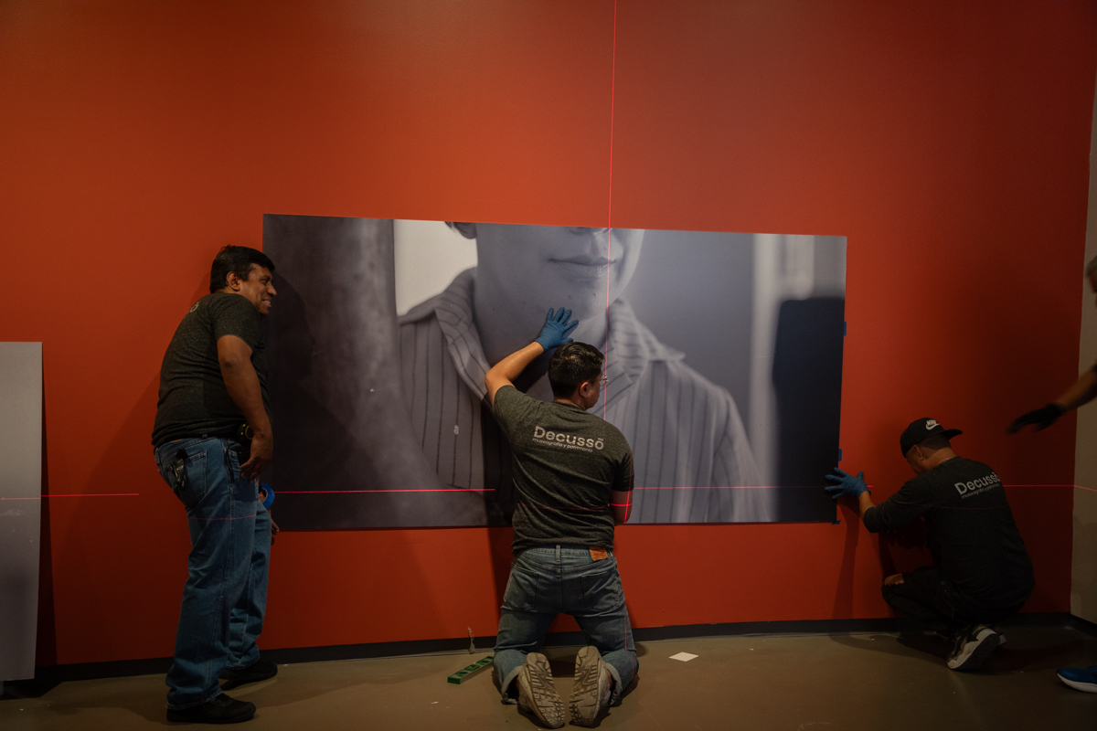 Montaje de la exposición “Un cielo sin fronteras"